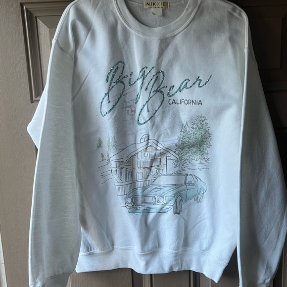 Sweaters - Classic White Crewneck Sweater NWT